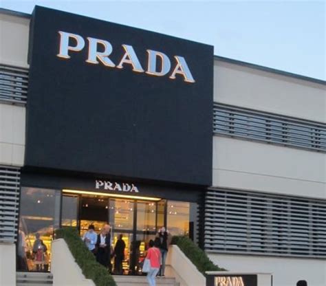 prada outlet leccio|The Mall Firenze .